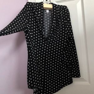 Professional v neck heart spandex top